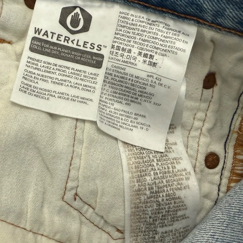 Levis Premium 501 Distressed Light‎ Wash Button Fly Jeans W28 L28 Denim Skinny